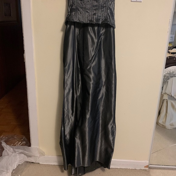 Gown - Picture 2 of 2